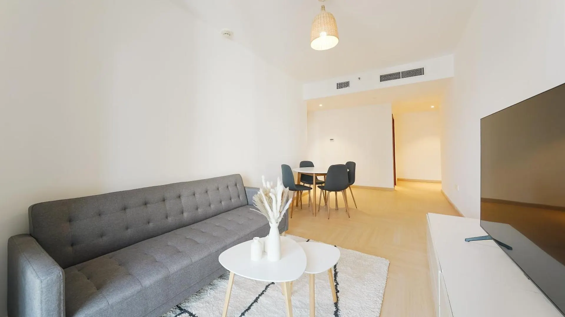 Modern Luxe Apartment Jumeirah Beach Residences Dubai