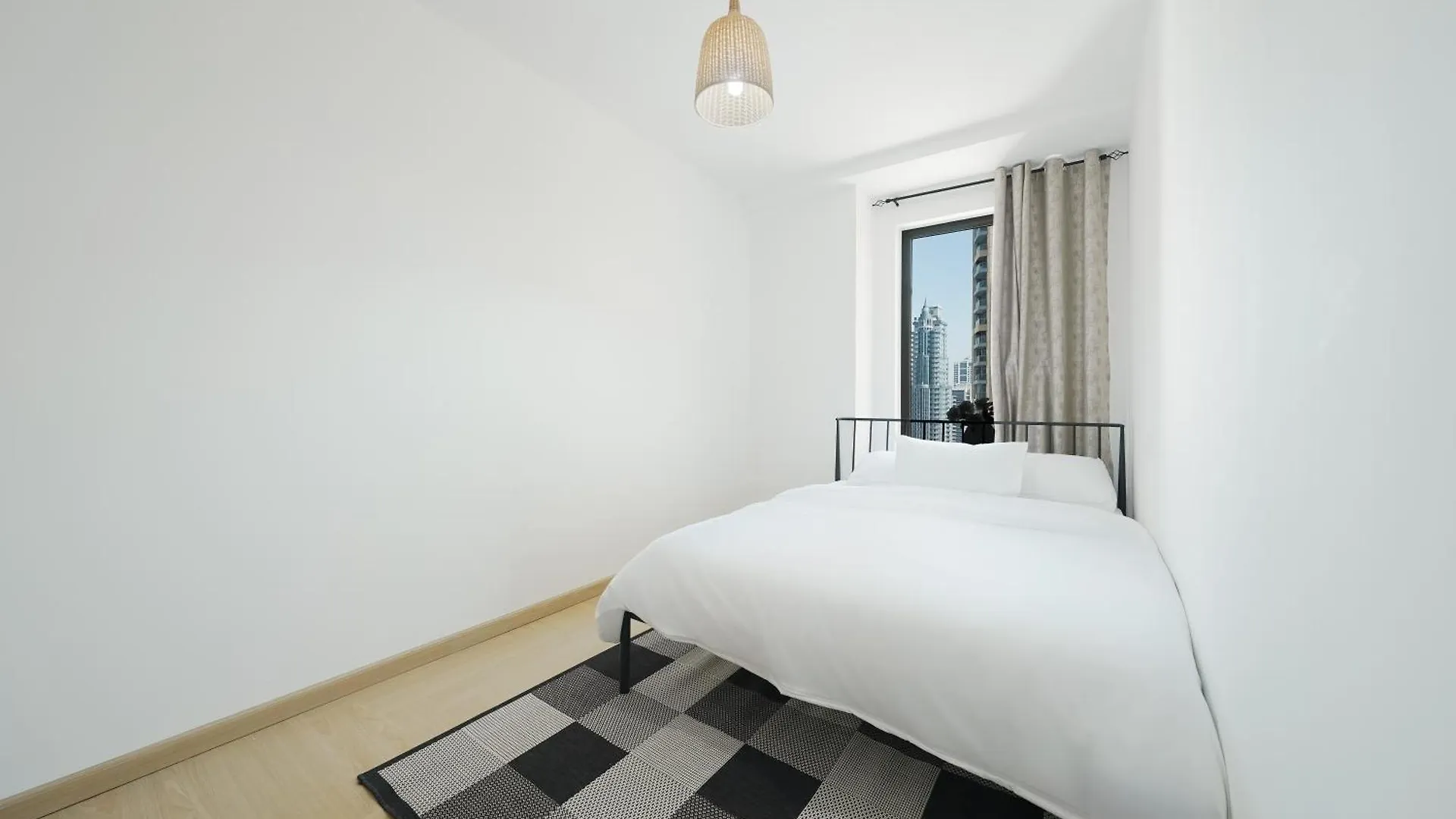 Modern Luxe Apartment Jumeirah Beach Residences Dubai